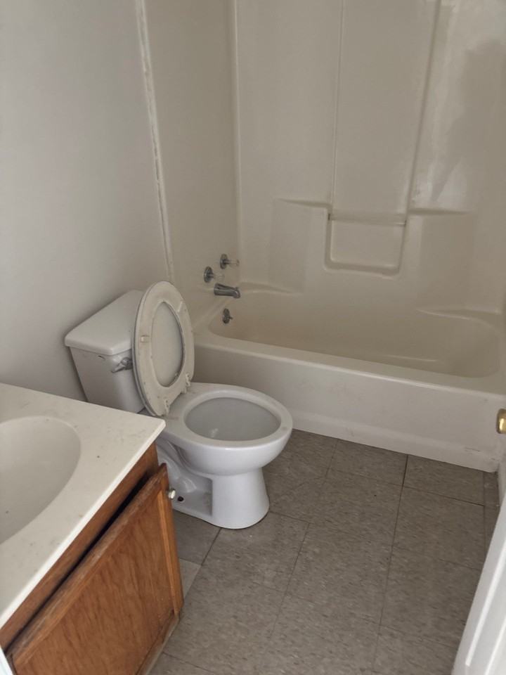 441 Josephine Drive - Photo 3 of 7