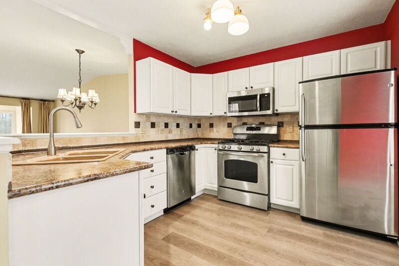 4319 Valley Hollow Dr Ne - Photo 2 of 18