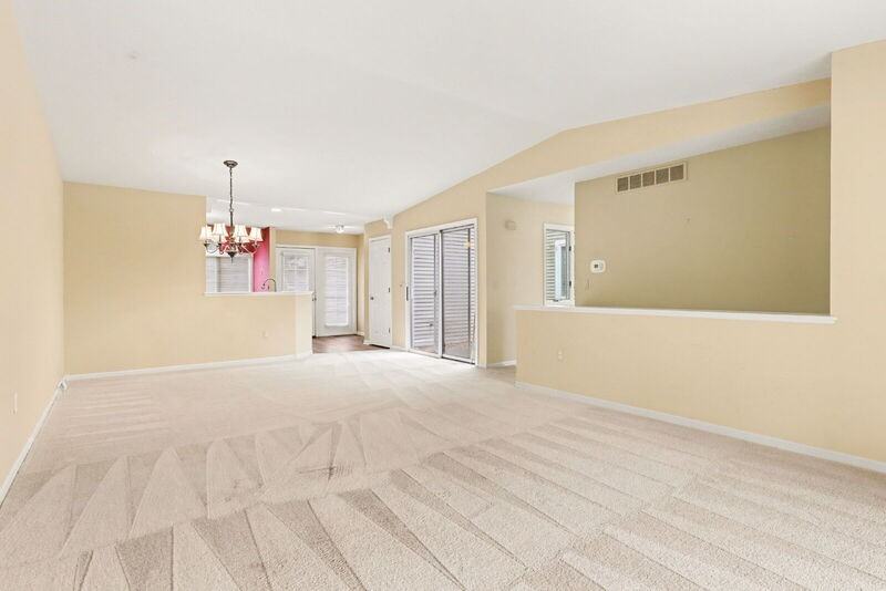 4319 Valley Hollow Dr Ne - Photo 4 of 18