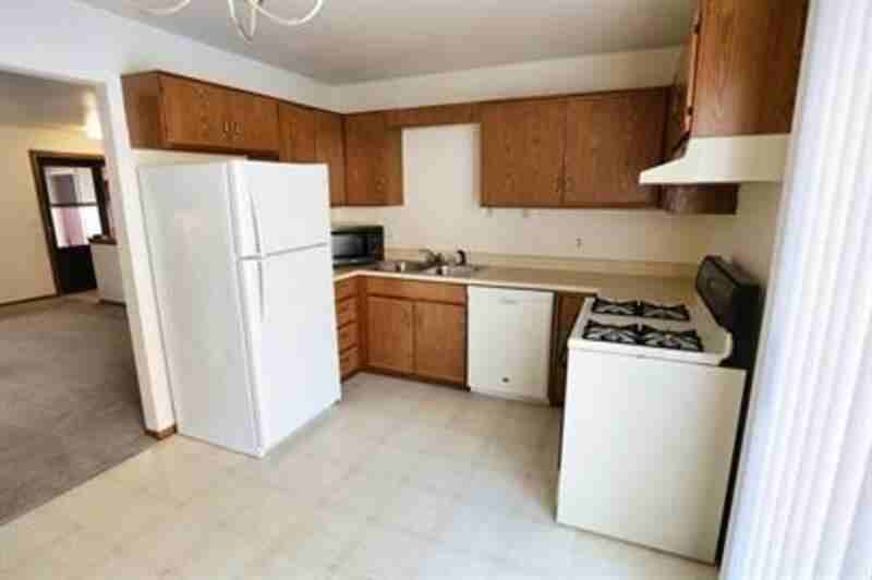 2973 Englewood Ave Se #2 - Photo 3 of 13