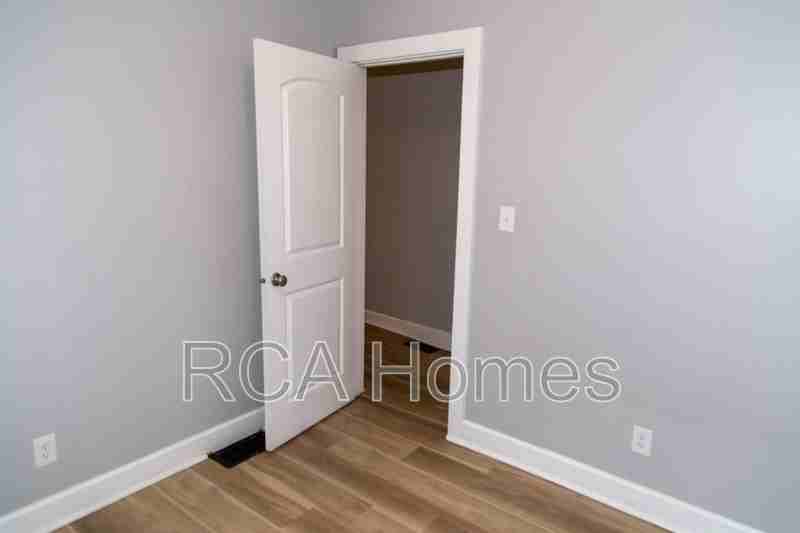 1503 Dawson St - Photo 5 of 11