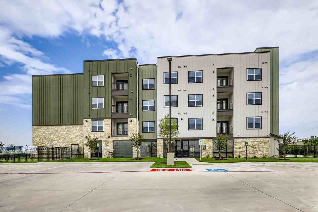 Standard at Royal Lane - Photo 2 of 50