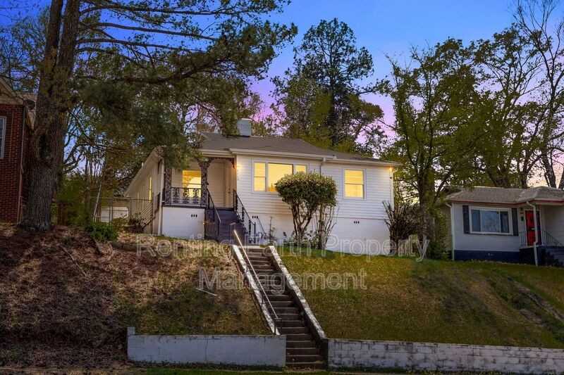 3113 Pike Rd - Photo 2 of 24