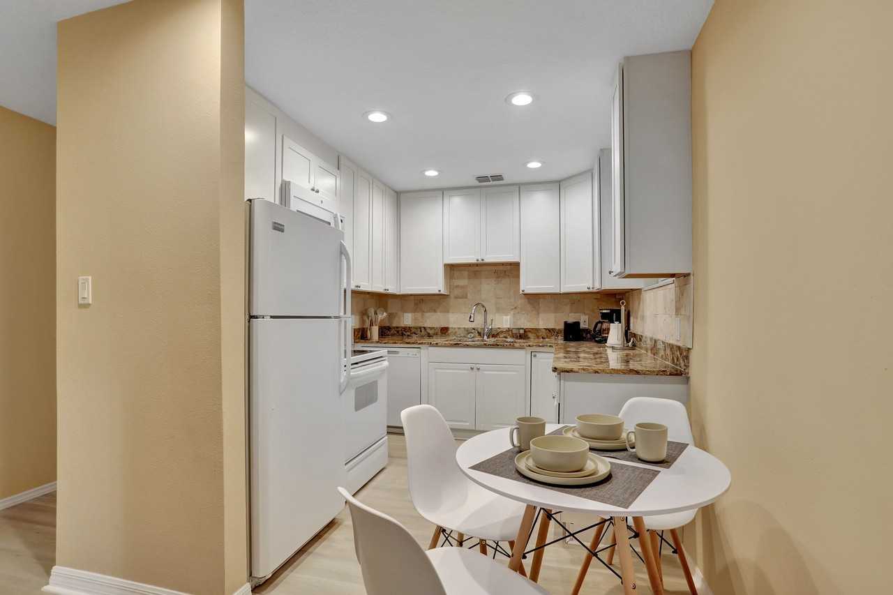 1824 Highland Park Boulevard - Photo 3 of 25