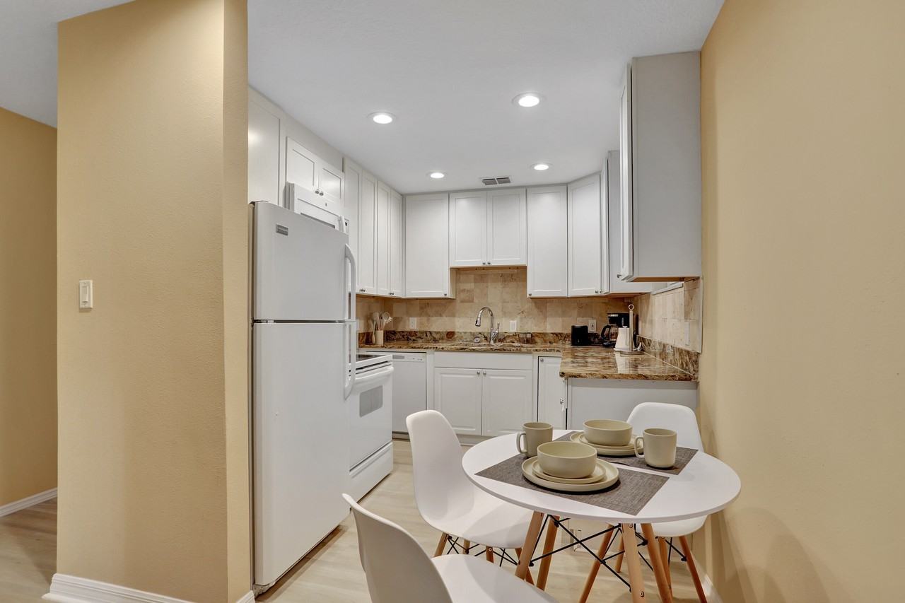 1824 Highland Park Boulevard - Photo 3 of 7