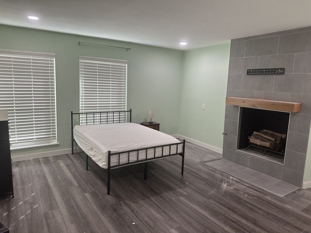 3815 Westminster Drive - Photo 2 of 12