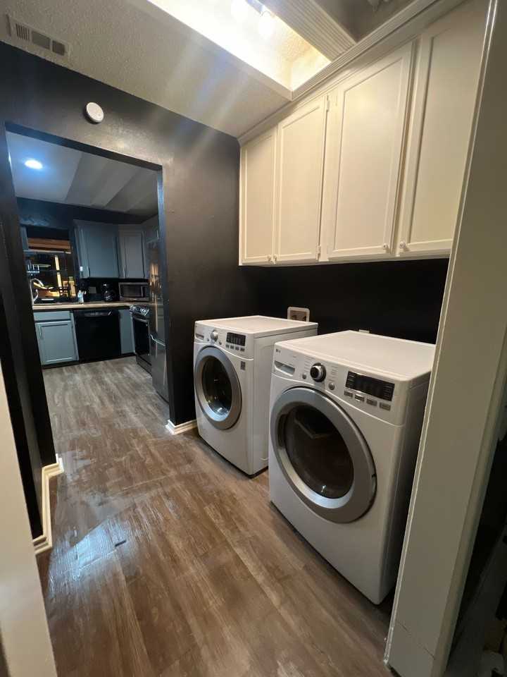 2504 Jewett Road - Photo 3 of 24