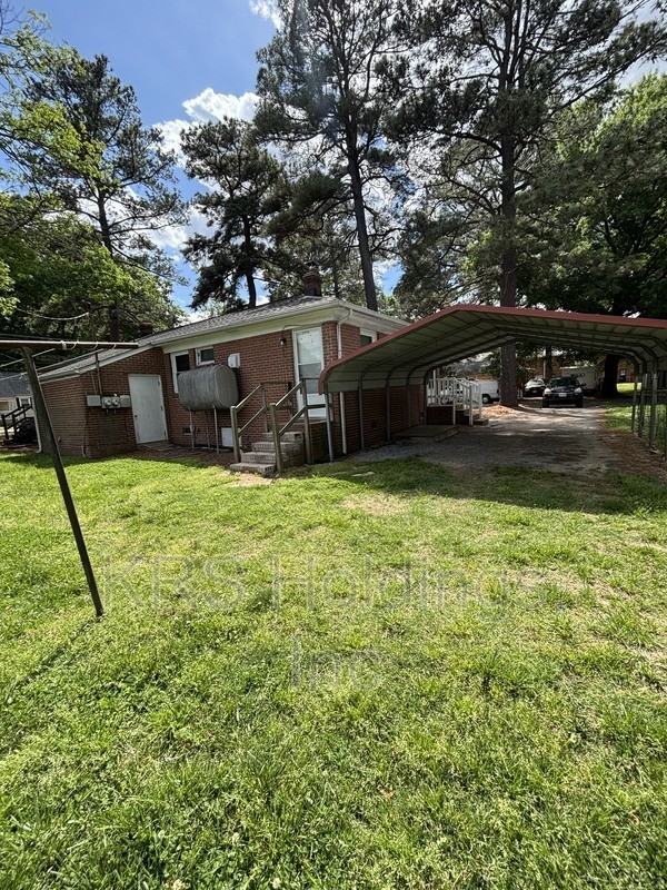 5226 Collindale Rd - Photo 3 of 9
