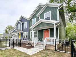 featured image of 2106 Duncan Ave #102