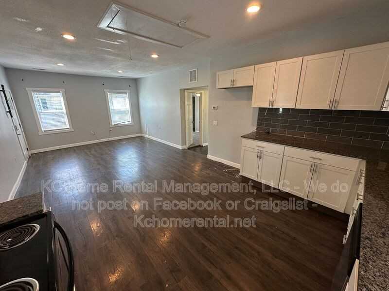 316 W Elm St - Photo 7 of 35