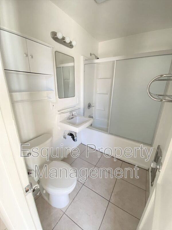 51 Fir St - Photo 7 of 11