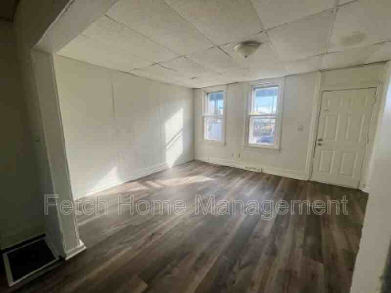 113 Arch St - Photo 2 of 16