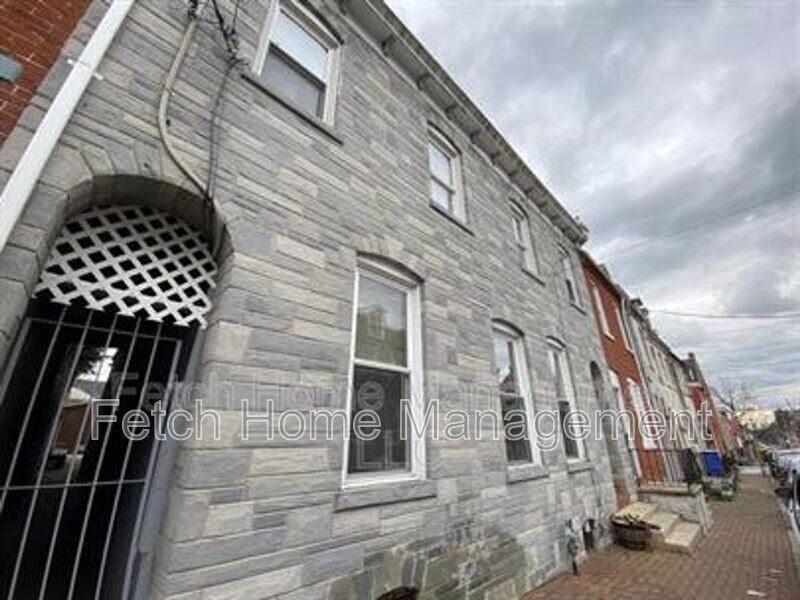 61 Howard Ave #1 - Photo 3 of 9
