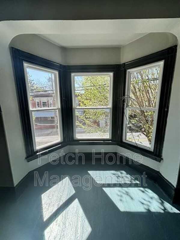 19 S Ann St #6 - Photo 6 of 9