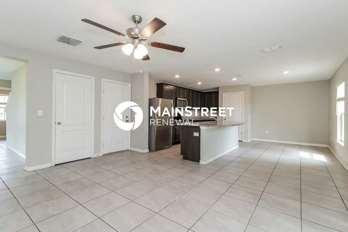 1707 Sail Ct - Photo 4 of 17