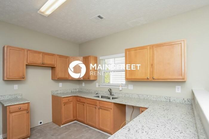 4910 Heritage Cir - Photo 7 of 15