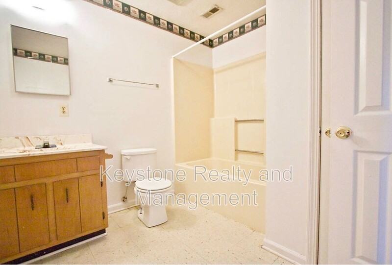 1375 Thompsonville Ln - Photo 4 of 6