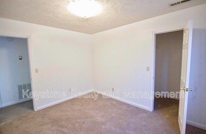 1375 Thompsonville Ln - Photo 5 of 6