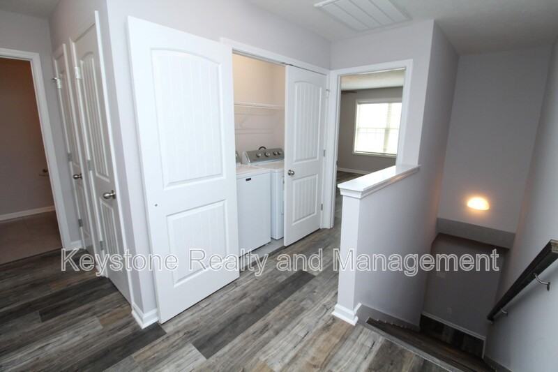 1611 - Photo 7 of 16