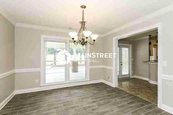 13716 Tynecastle Ln - Photo 3 of 17