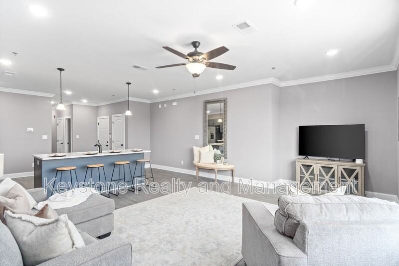 138 Center Pointe Dr - Photo 6 of 15