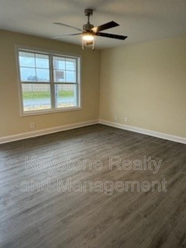 109 Mace Ln #A - Photo 4 of 9