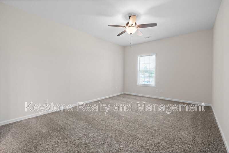 15 D St - Photo 7 of 13