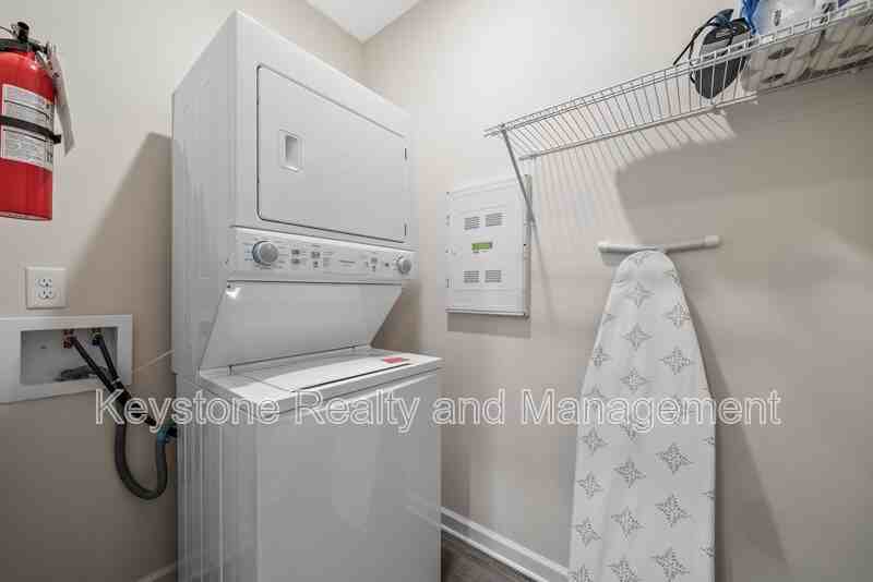 15 D St - Photo 6 of 12