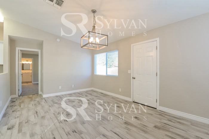 1950 W Burgundy Way - Photo 5 of 16