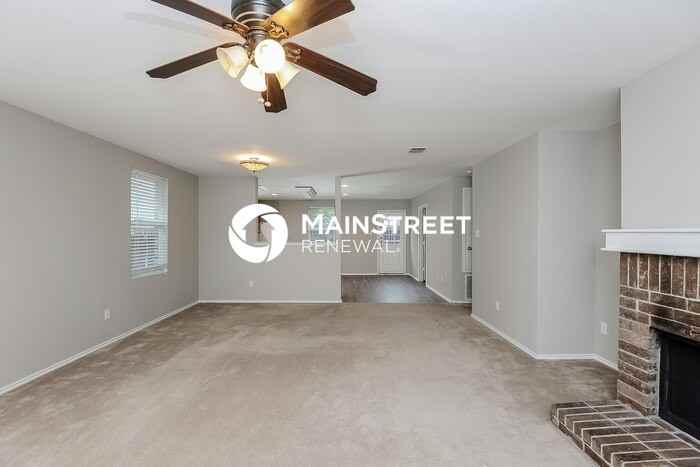 1617 Rialto Way - Photo 6 of 16