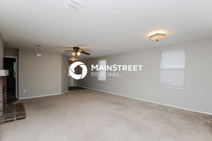 1617 Rialto Way - Photo 7 of 16