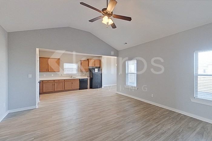 26159 Valley Ridge Rd - Photo 2 of 25