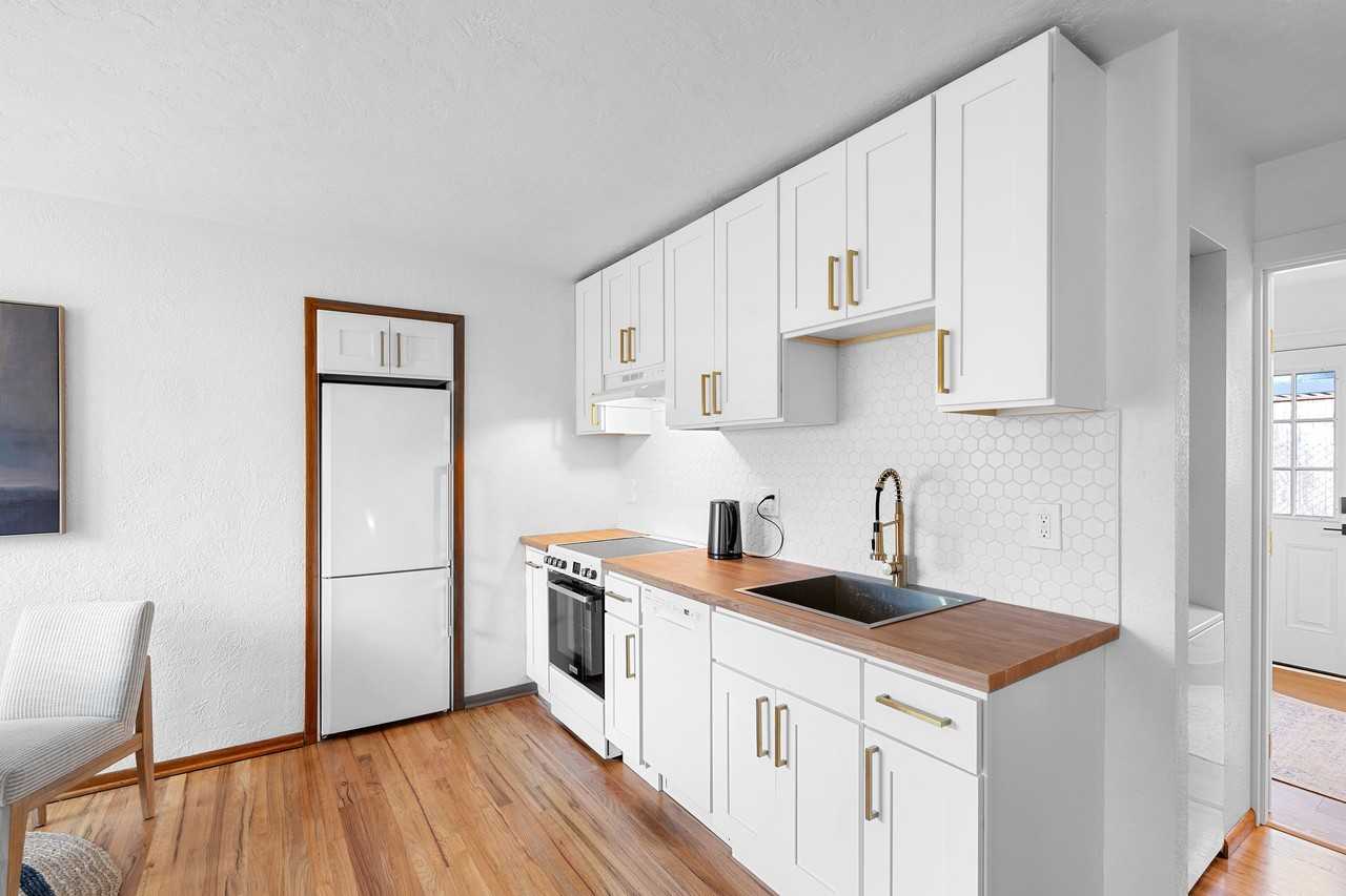 4424 Se 42nd Ave #NA - Photo 7 of 20