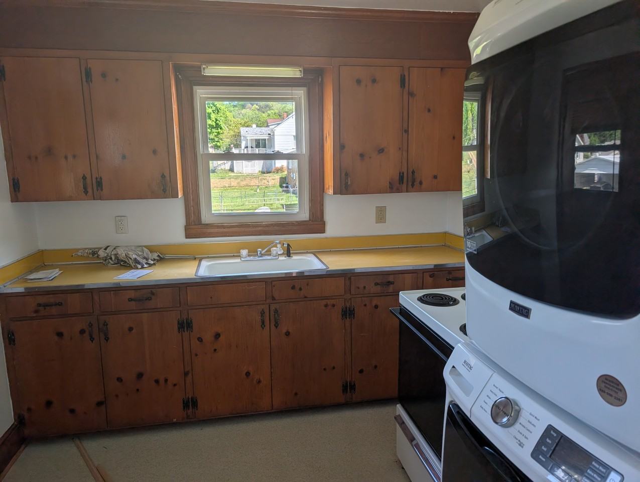 545 E 22nd St #A - Photo 5 of 5