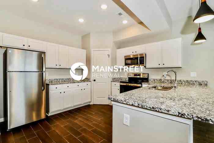 2100 Steamboat Way - Photo 7 of 17