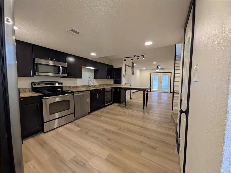 2500 Manson Ave #414 - Photo 2 of 12