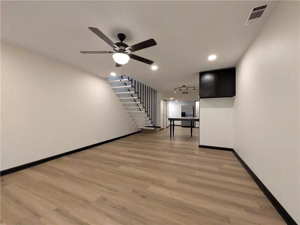 2500 Manson Ave #414 - Photo 6 of 12