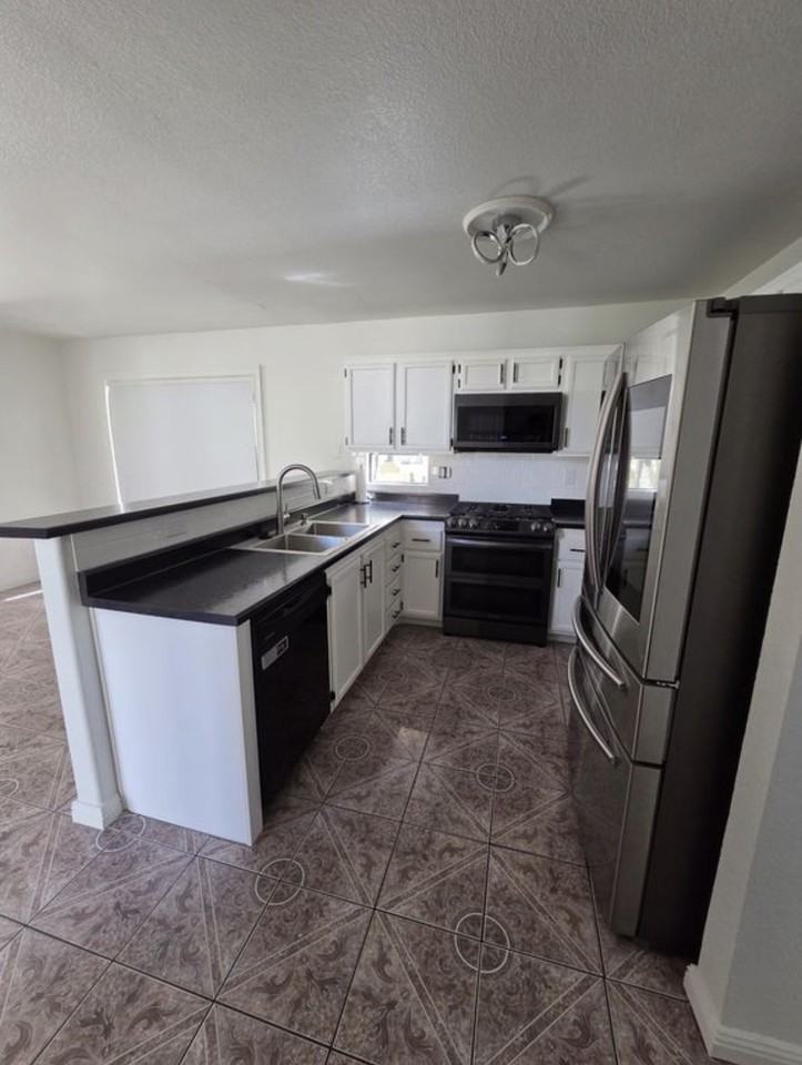 5650 Ruby Creek Dr #NA - Photo 4 of 40