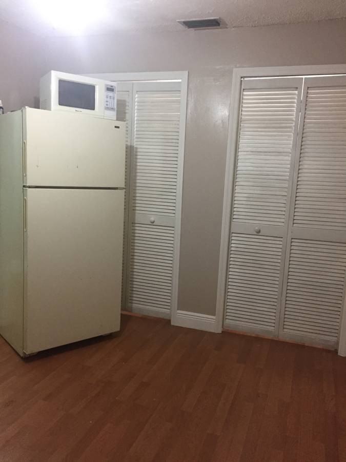 190 Sw 50th Ave #NA - Photo 2 of 9