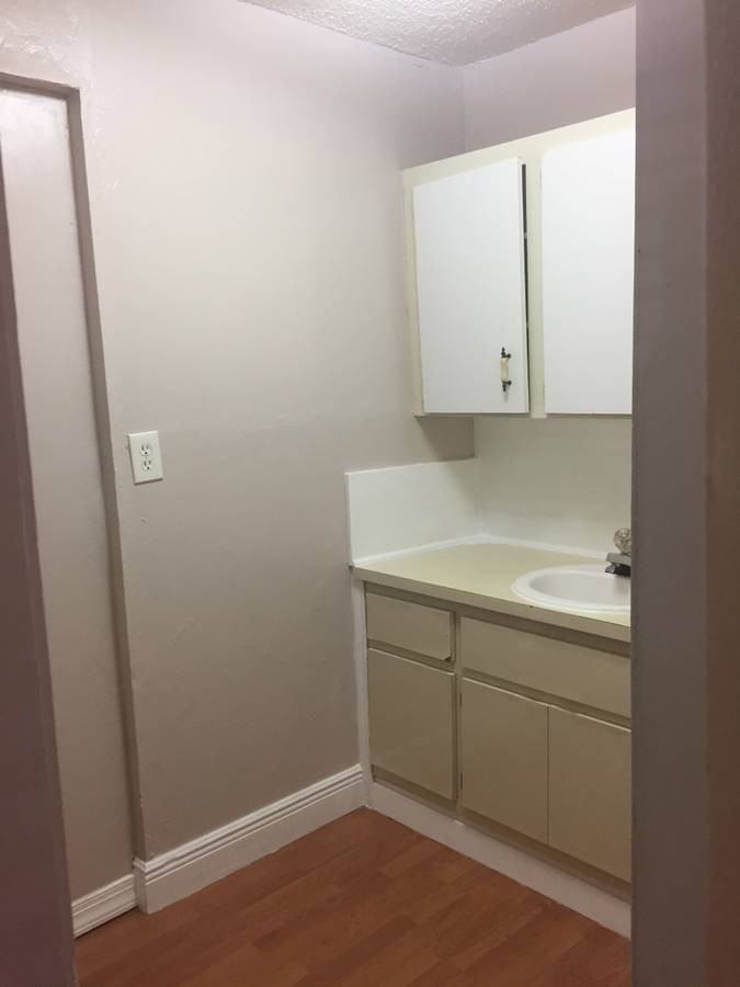 190 Sw 50th Ave #NA - Photo 7 of 9