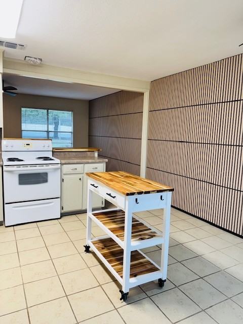 1749 Sheppard Rees Rd #B - Photo 3 of 5