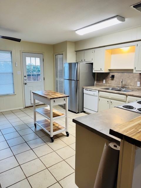 1749 Sheppard Rees Rd #B - Photo 4 of 5