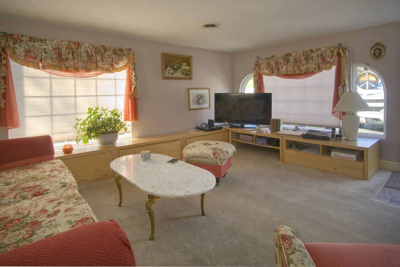 803 Winifred Rd - Photo 2 of 12