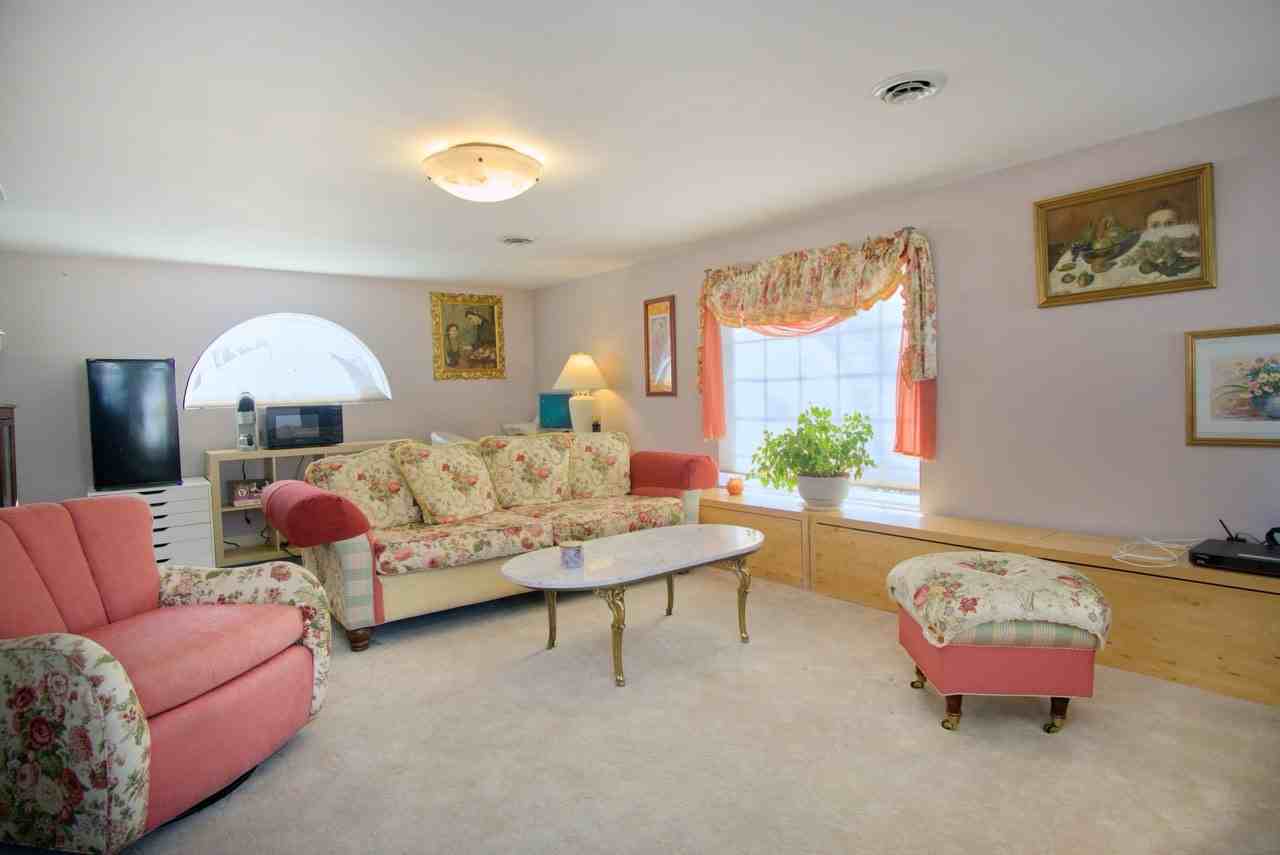 803 Winifred Rd - Photo 3 of 12