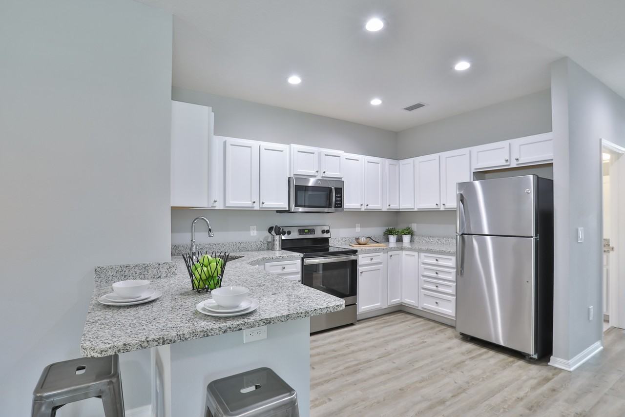 116 W Amelia Ave #A - Photo 7 of 21
