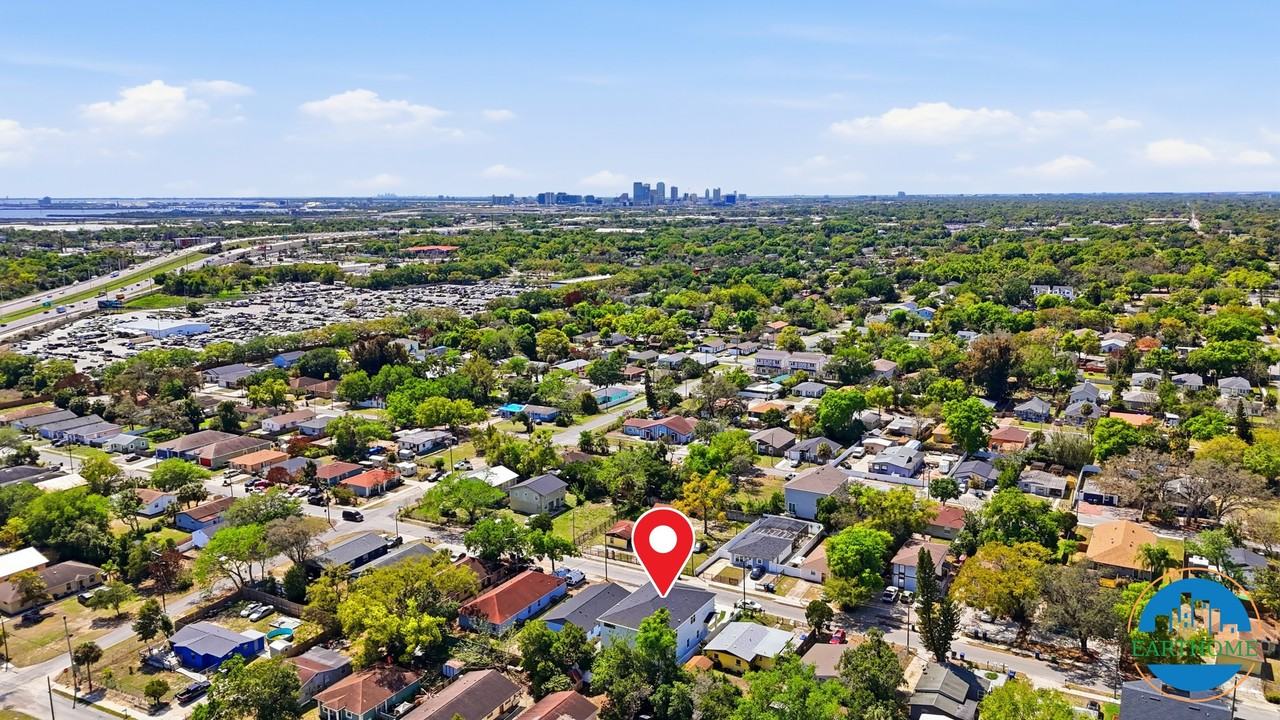 3611 N 54th St #3 - Photo 5 of 28