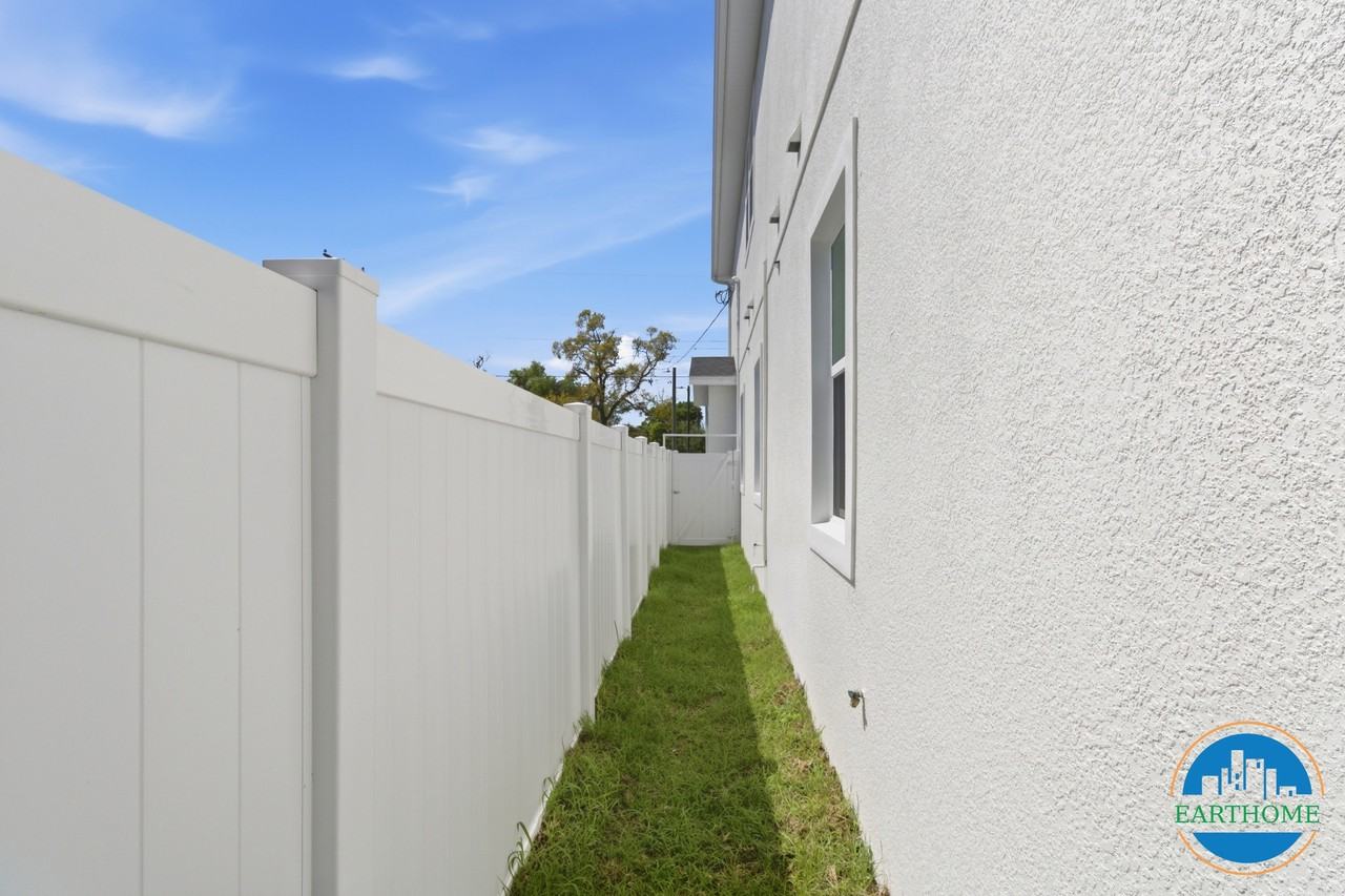 3611 N 54th St #3 - Photo 7 of 28