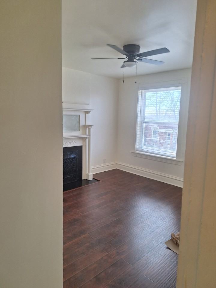 4855 Northland Ave #2ndFL - Photo 3 of 9