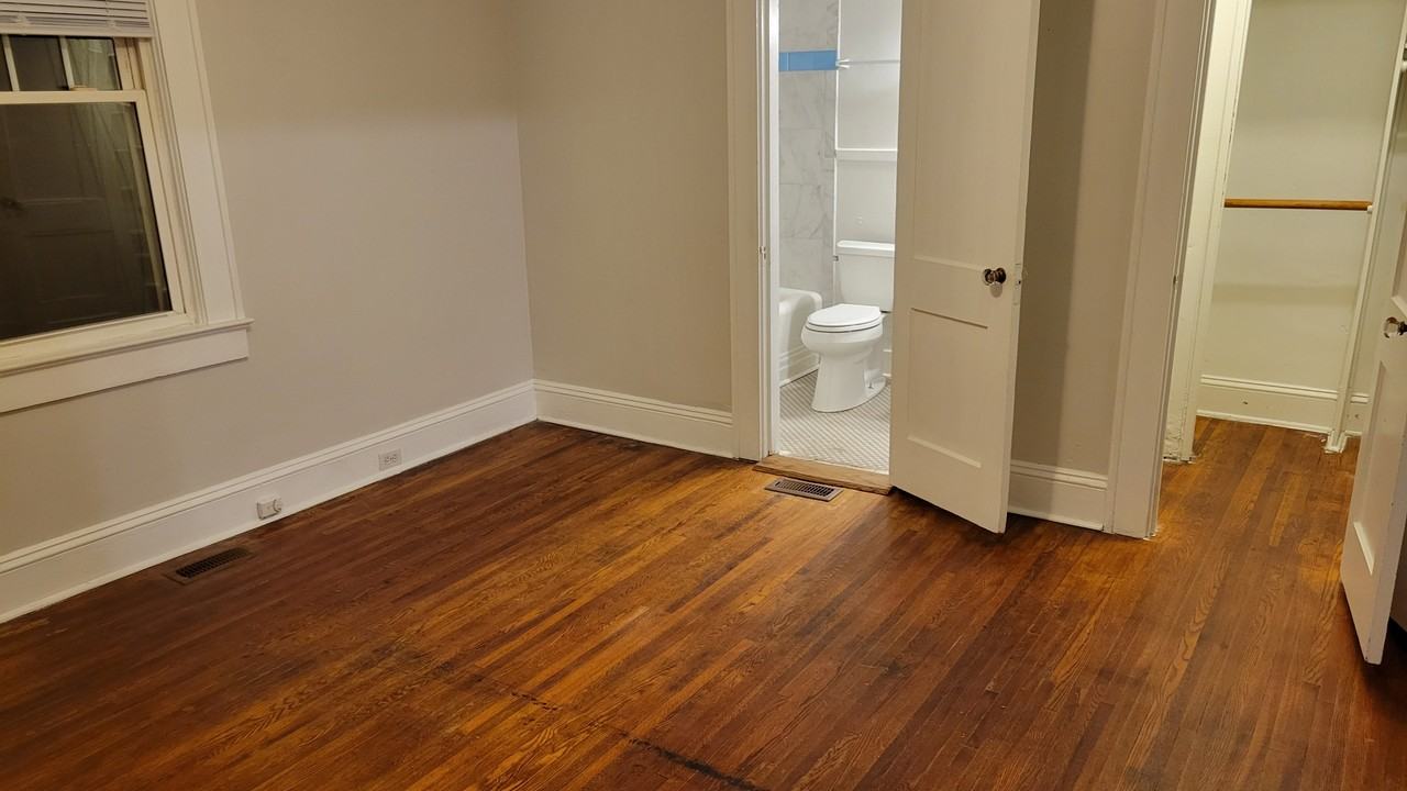 2700 Clemson Ave - Photo 6 of 11