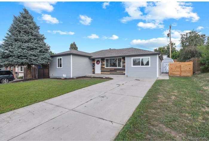 4884 W Gill Pl #NA - Photo 2 of 23